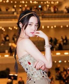 娱乐吃瓜小妹邓紫棋